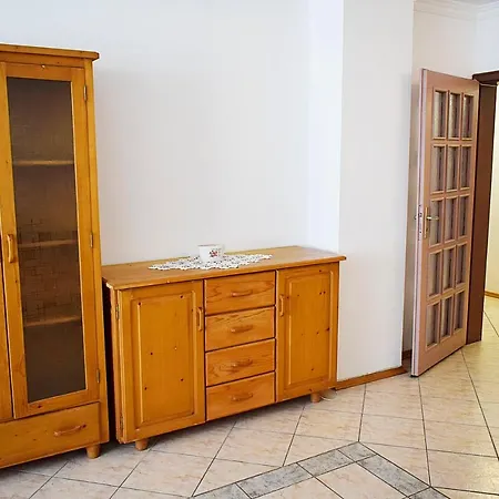 Flora Apartment