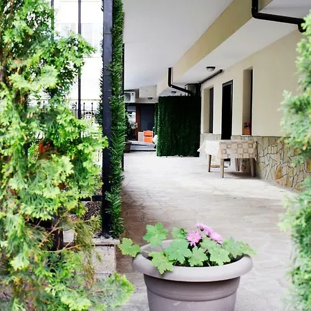 Flora Apartament